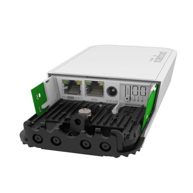 MikroTik RBWAPGR-5HACD2HND&R11E-LTE Ports