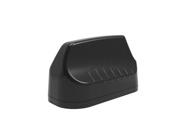 Poynting MIMO-3-V2-15 Black Front Angle.