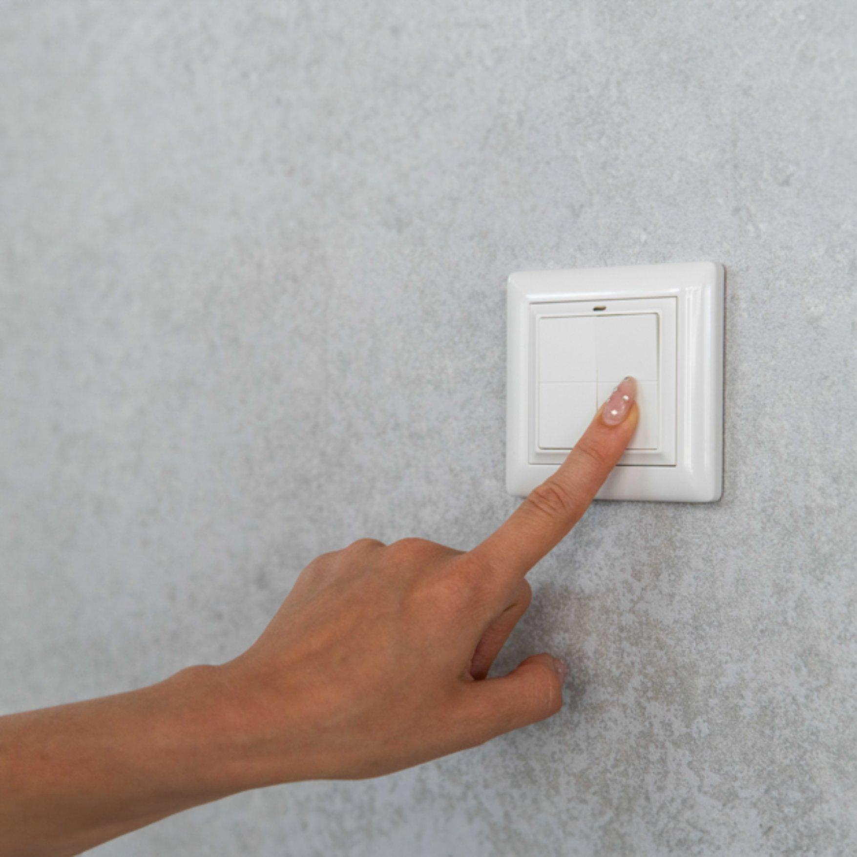 SHELLY-WALL-SWITCH-4-WHITE-GIRA-MERTON-4