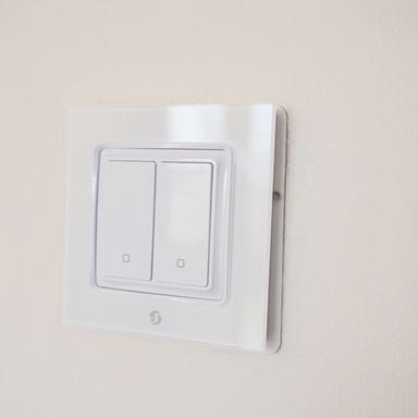 wall-frame-white-3