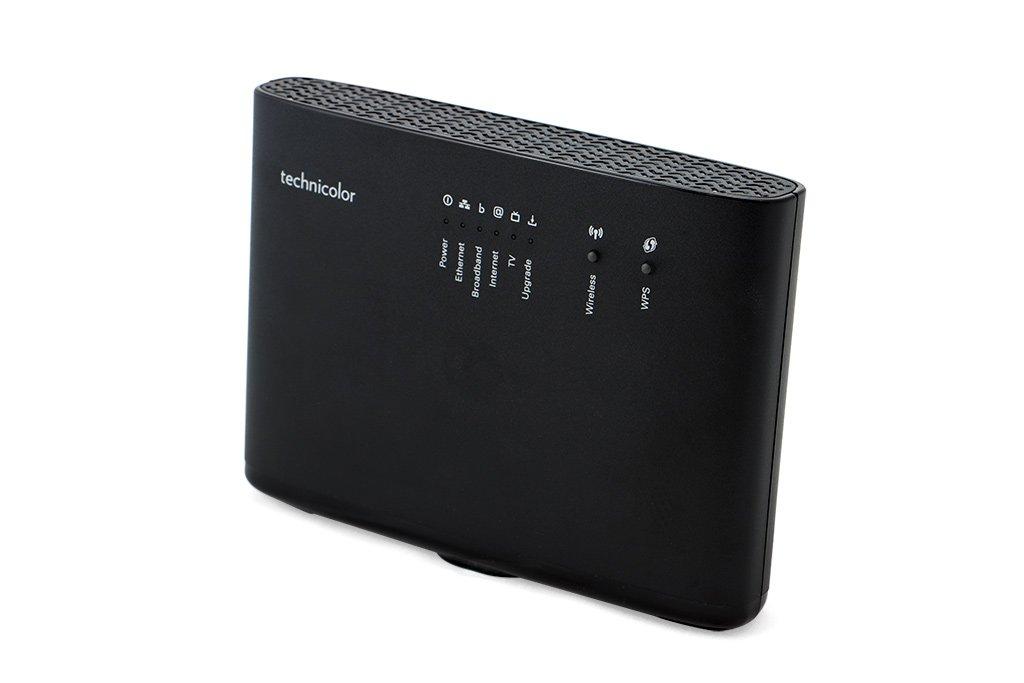 Technicolor TG588V2 Router Angle