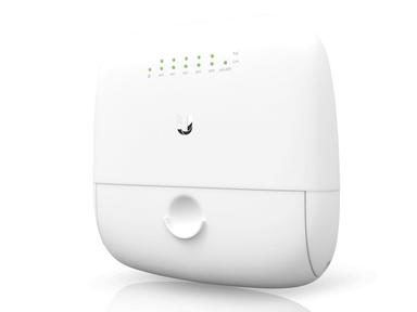 Ubiquiti EPR6 Router Angle