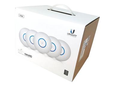 Ubiquiti uapnanohd5 wifiaccesspoint boxside