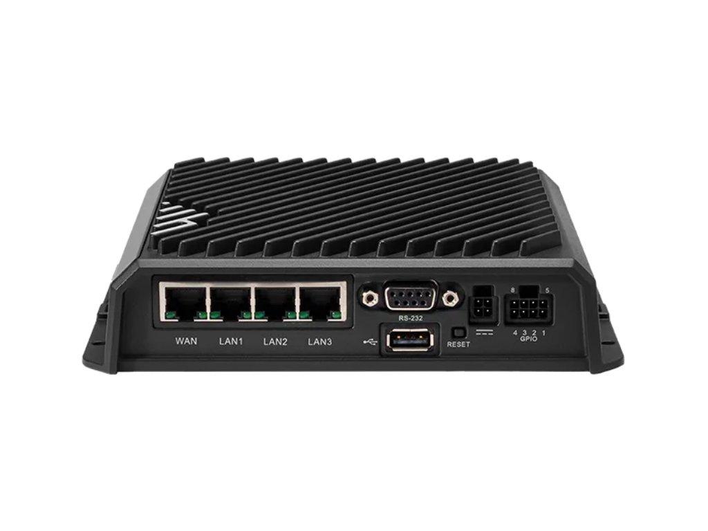 Cradlepoint R1900 5G Ruggedised Router Back Image